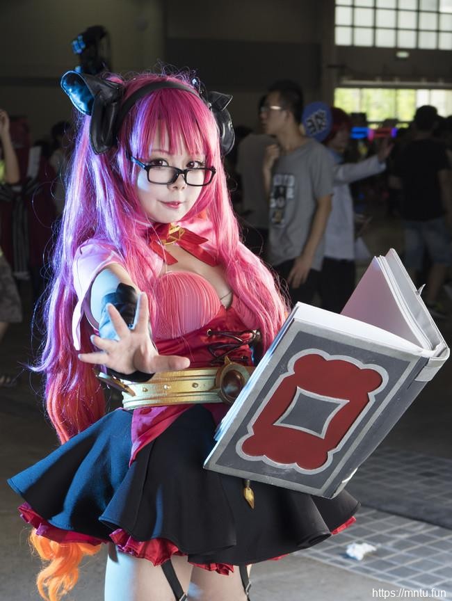 双马尾萝莉朽凉Sakura角色扮演王者荣耀安琪拉