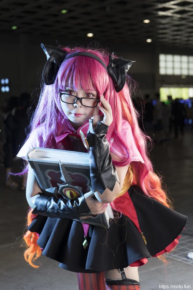 双马尾萝莉朽凉Sakura角色扮演王者荣耀安琪拉