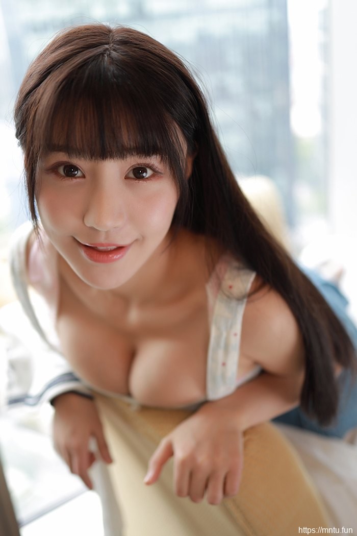 童颜迷妹朱可儿短裙巨乳娇萌撩人