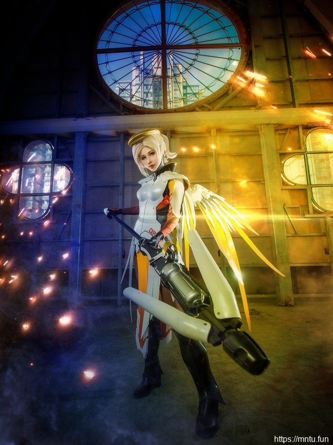 御姐-田璐璐- COS扮演守望先锋安吉拉·齐格勒