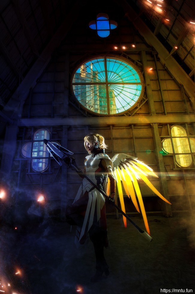 御姐-田璐璐- COS扮演守望先锋安吉拉·齐格勒