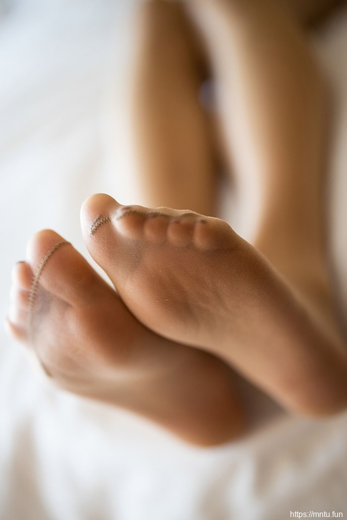 童颜迷妹Miko酱肉丝美腿撩人十足