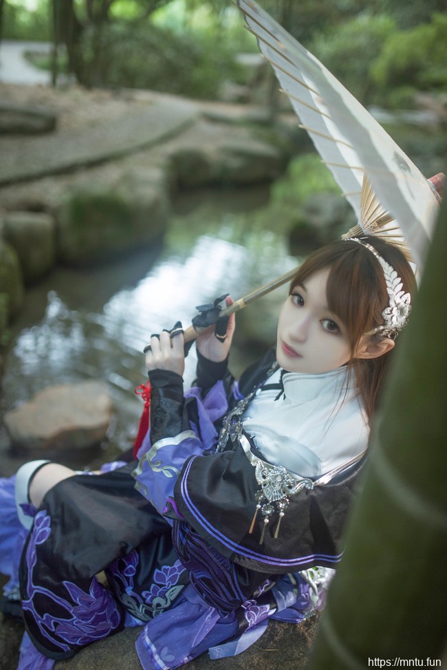 古风萝莉小鸢尾COS剑侠情缘三雪河花萝