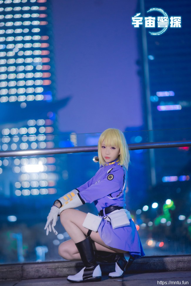 美女萝莉青青子wCOS扮演宇宙警探eldlive其方美铃