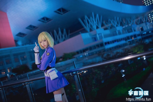 美女萝莉青青子wCOS扮演宇宙警探eldlive其方美铃