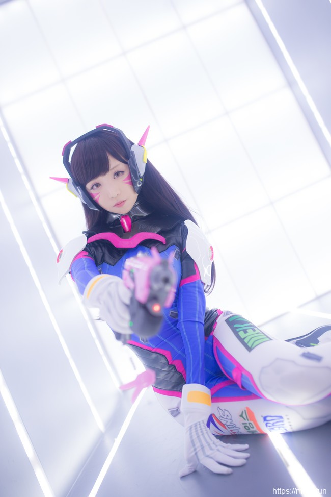 清纯美少女青青子wCOS扮演守望先锋D-Va