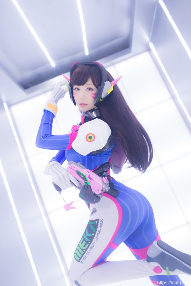 清纯美少女青青子wCOS扮演守望先锋D-Va
