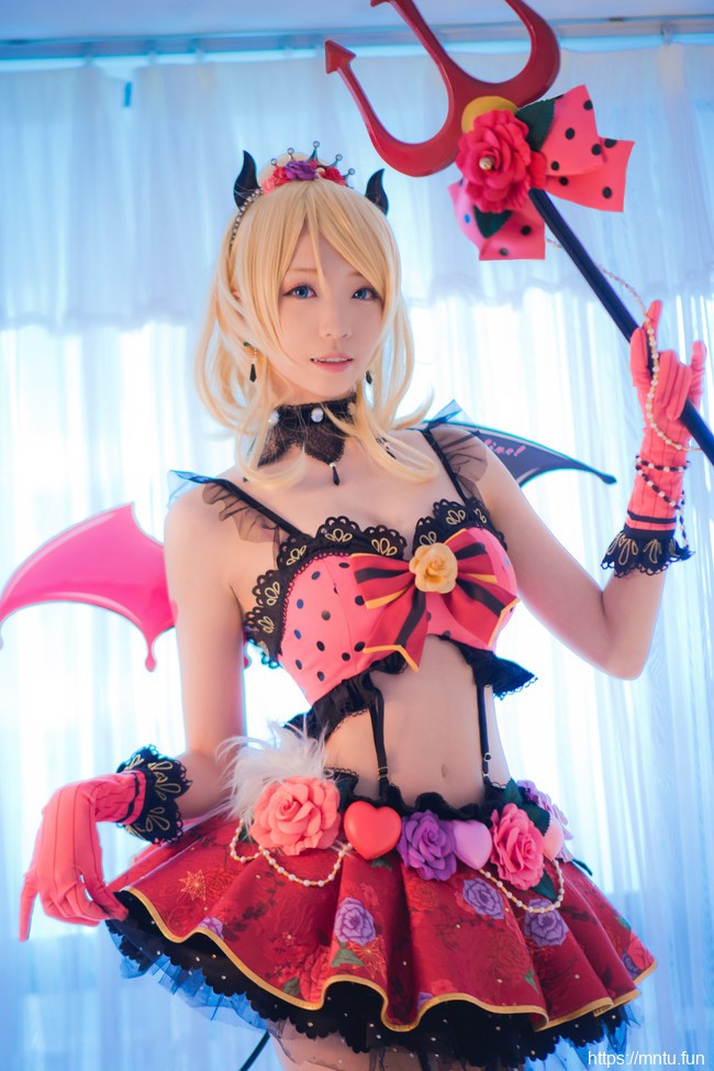 无敌美少女青青子wCOS扮演LOVE-LIVE绚濑绘里