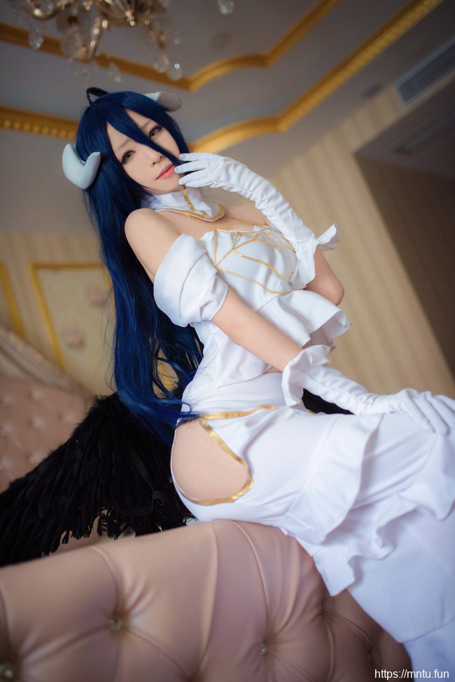 性感美女青青子wCOS扮演OVERLORD雅儿贝德福利套图