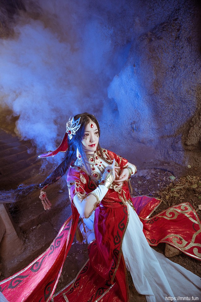 御姐沐沐无敌COS扮演剑侠情缘雪河喵姐