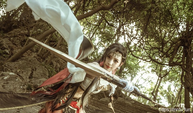 御姐沐沐无敌COS扮演剑侠情缘雪河喵姐