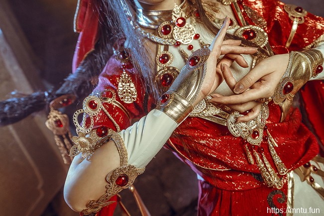 御姐沐沐无敌COS扮演剑侠情缘雪河喵姐