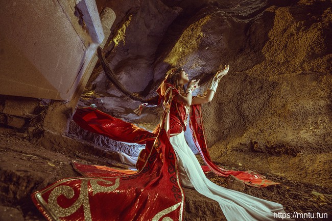 御姐沐沐无敌COS扮演剑侠情缘雪河喵姐