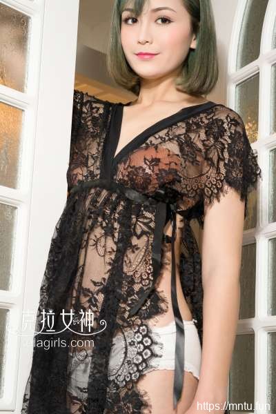 朵哈顾盼流连写真套图~