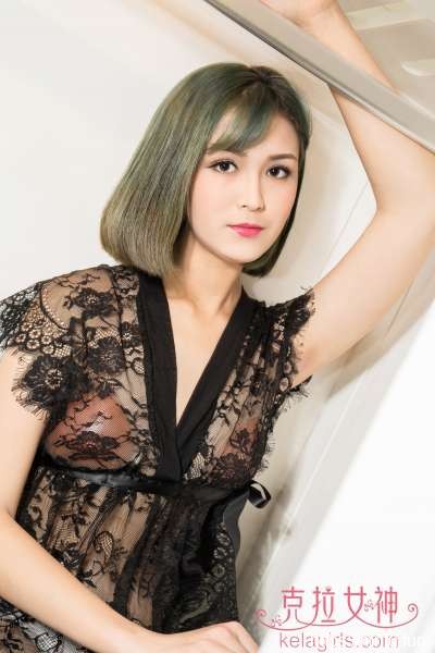 朵哈顾盼流连写真套图~