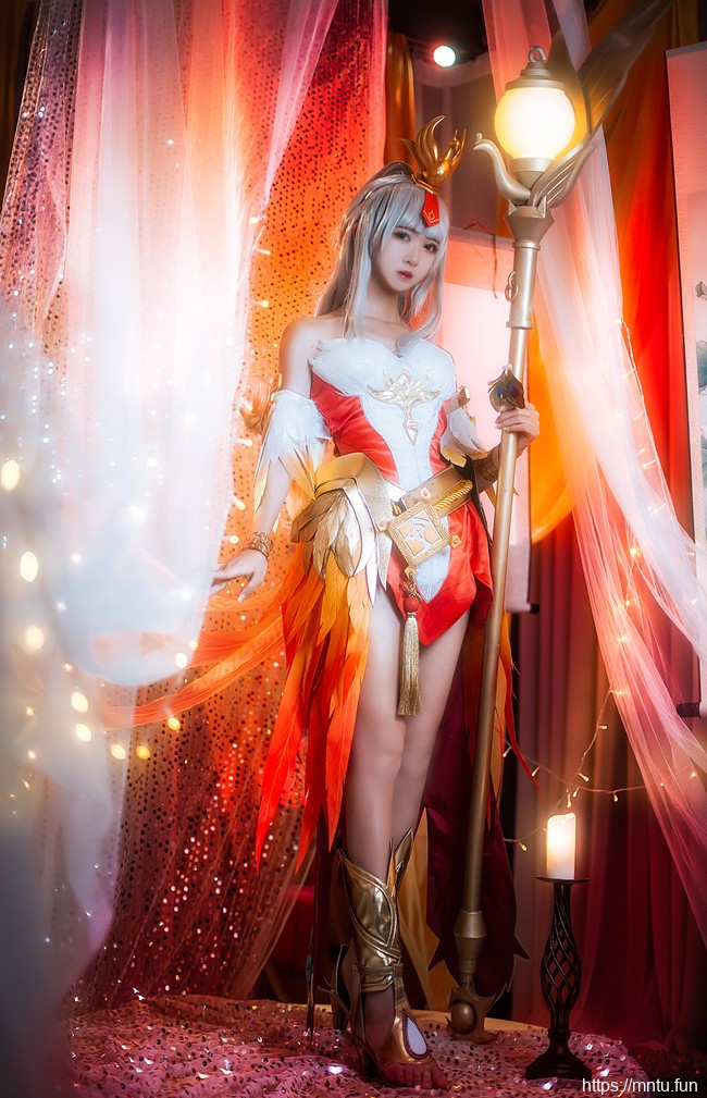 萝莉御姐鳗鱼霏儿COSPLAY王者荣耀凤凰于飞王昭君