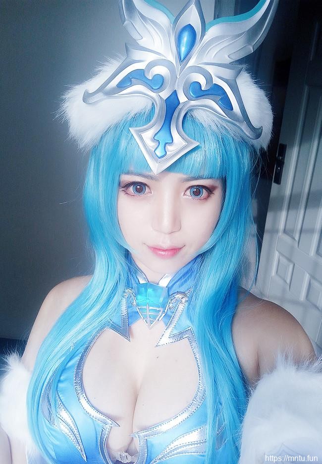 清纯萝莉yuer COS王者荣耀冰霜女神王昭君