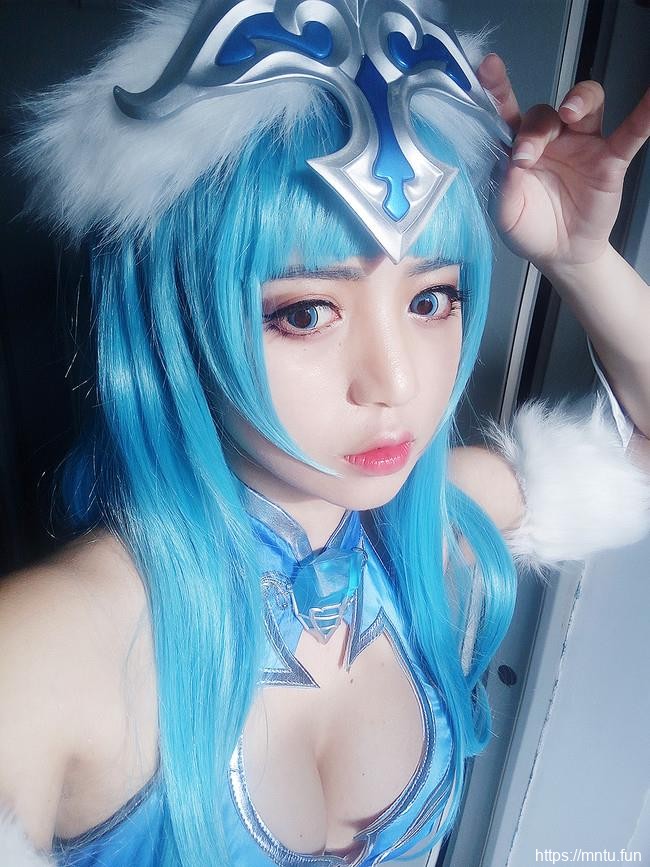 清纯萝莉yuer COS王者荣耀冰霜女神王昭君