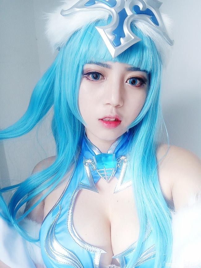 清纯萝莉yuer COS王者荣耀冰霜女神王昭君