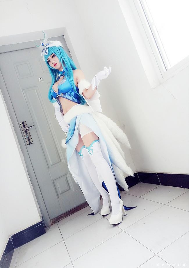 清纯萝莉yuer COS王者荣耀冰霜女神王昭君