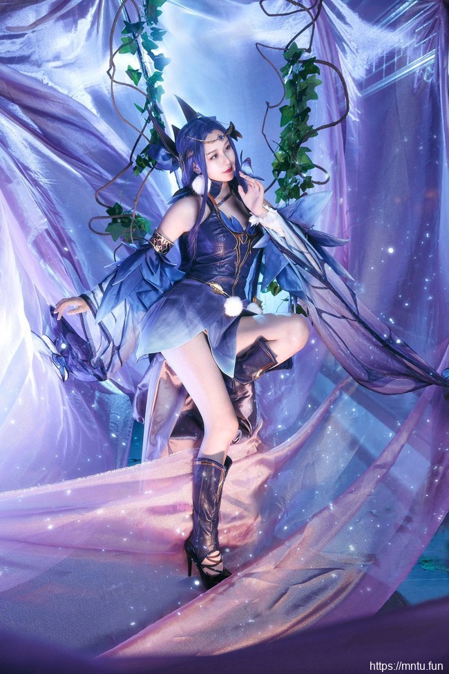 古风御姐AZ想和金克丝私奔COS王者荣耀貂蝉