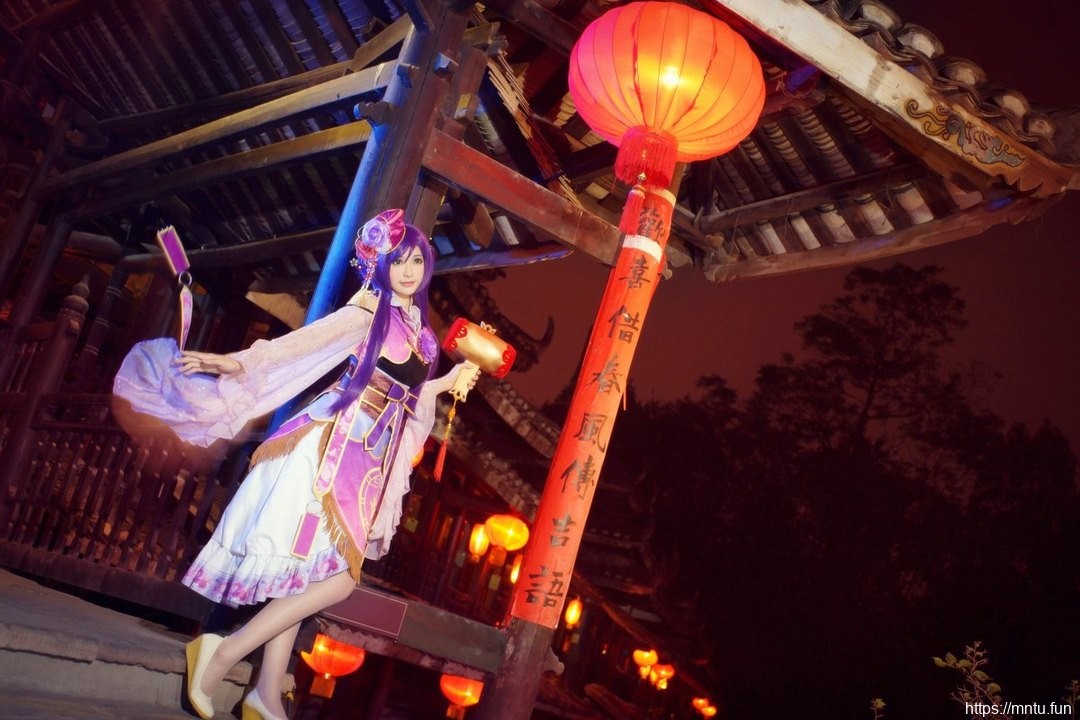 清新性感美女Cosplay《Love Live!》东条希