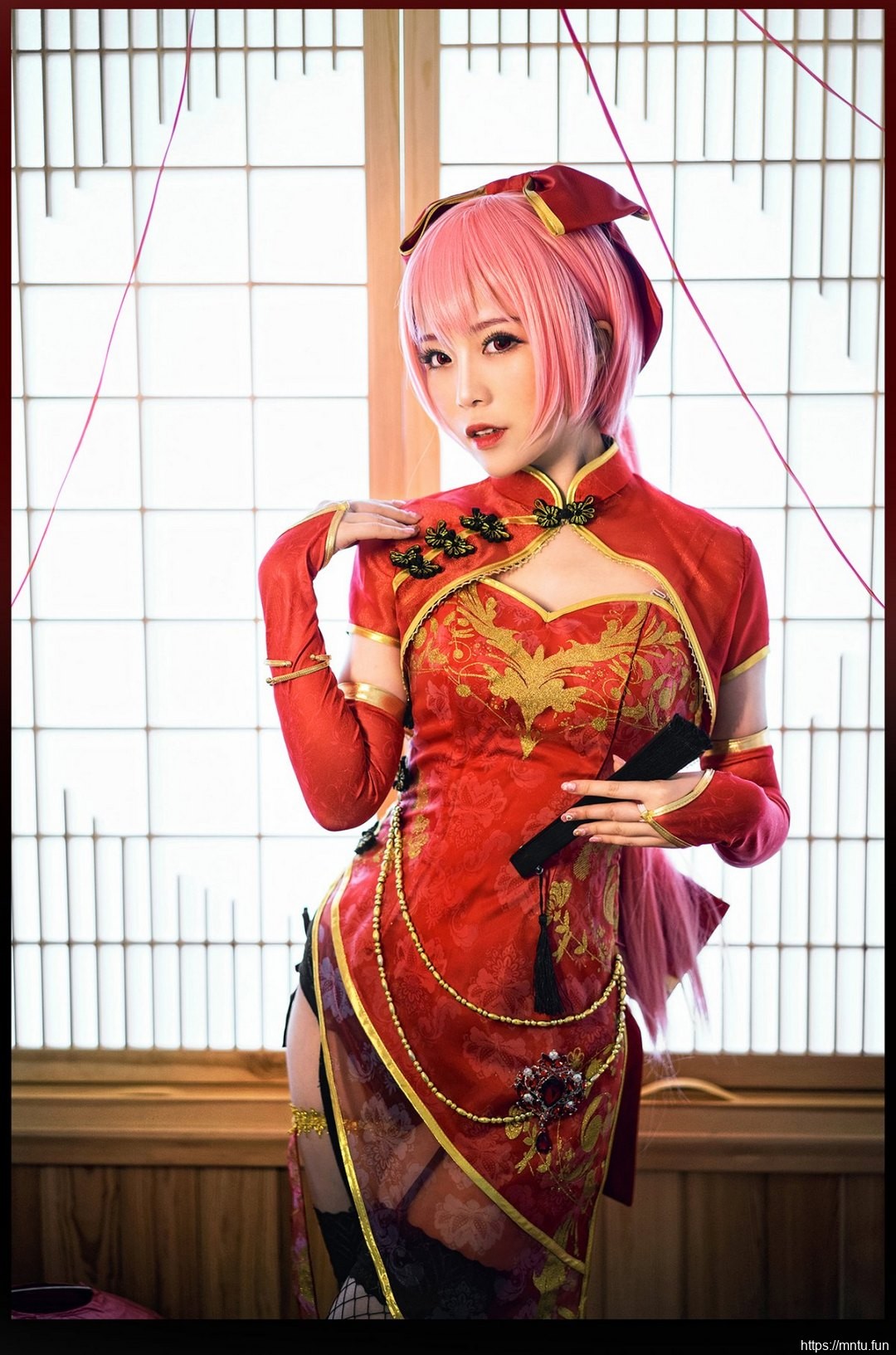 旗袍美女Luka黑丝网袜cosplay巡音流歌