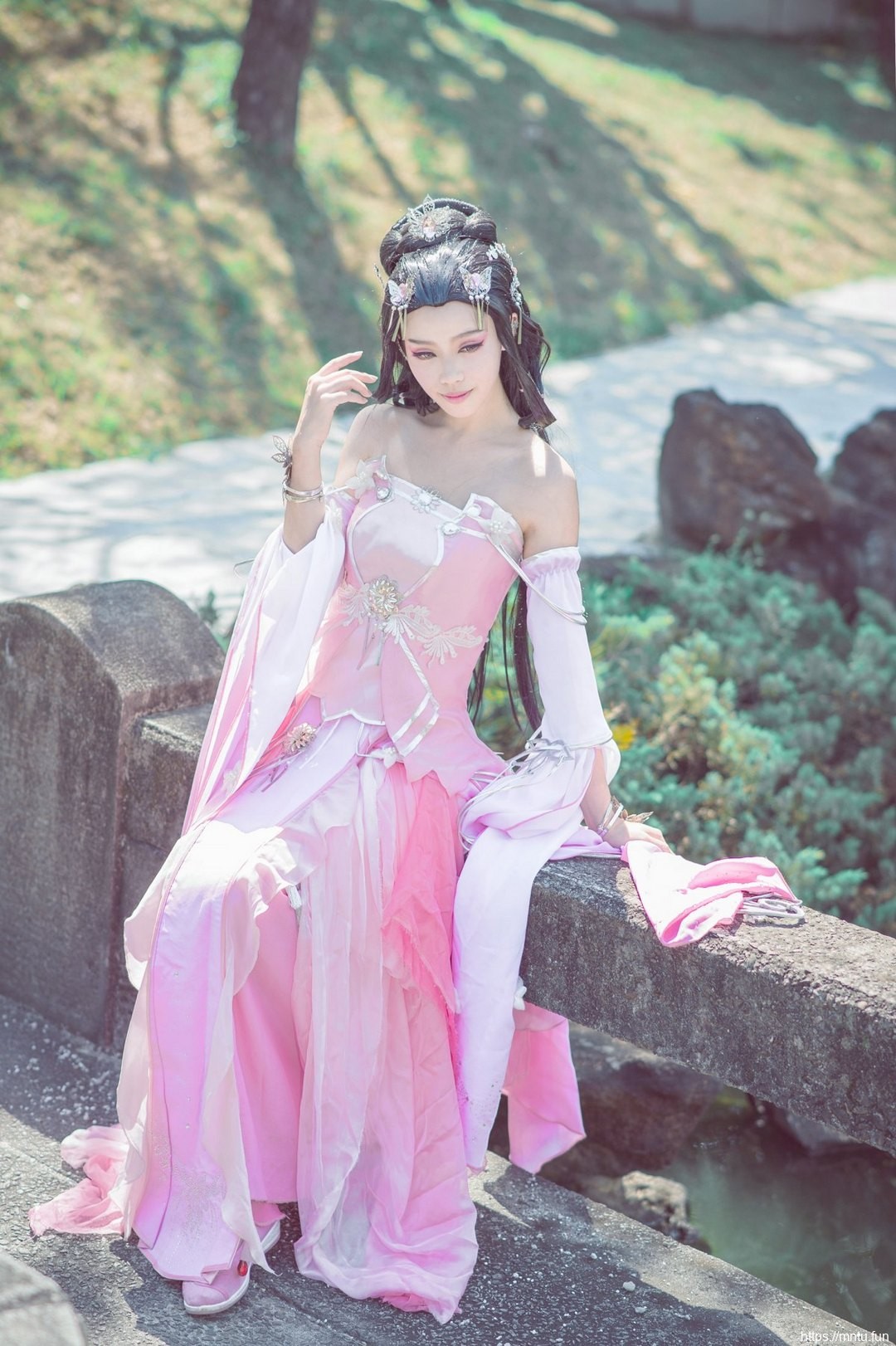 古装御姐cosplay《剑侠情缘网络版3》秦风七秀