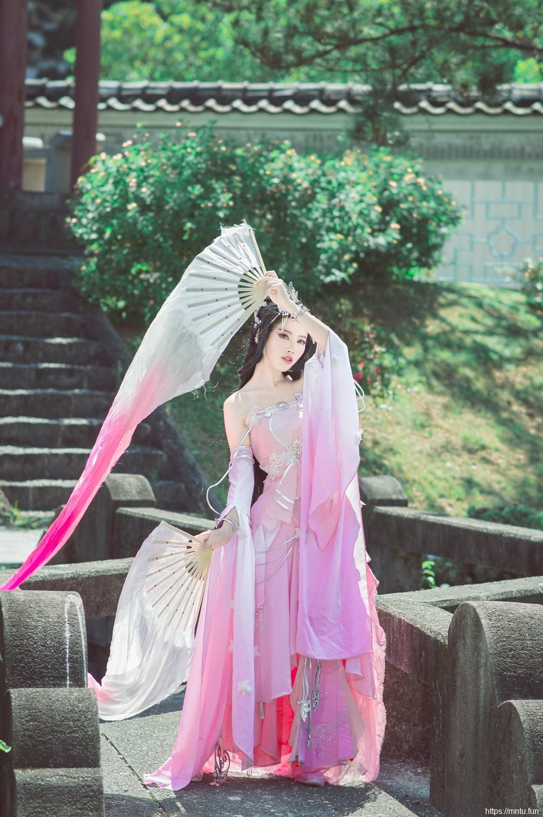 古装御姐cosplay《剑侠情缘网络版3》秦风七秀