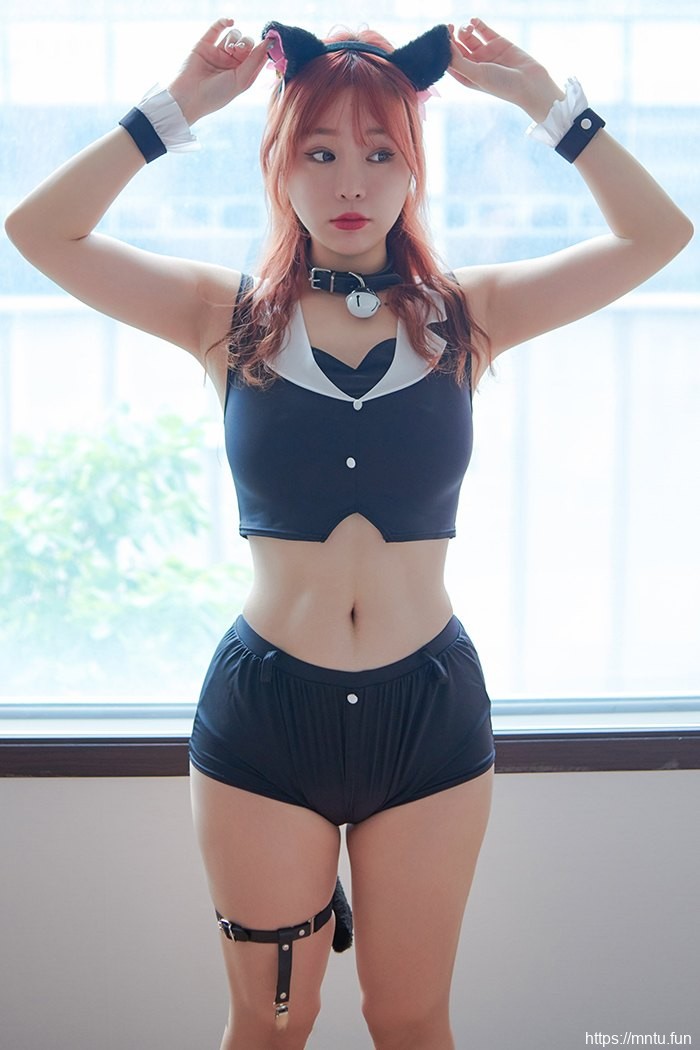 美娇娘王雨纯各式制服秀白净巨乳