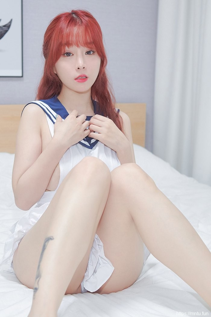 美娇娘王雨纯各式制服秀白净巨乳