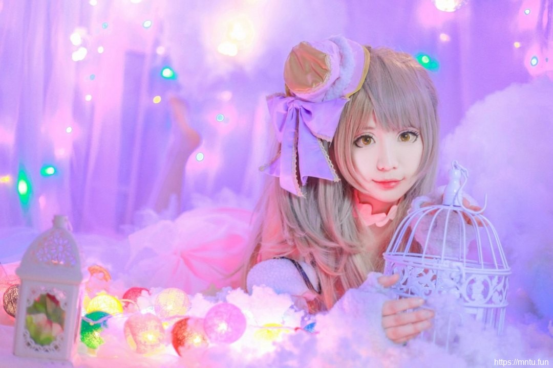 大眼萌妹子cosplay《Love-live》美少女南小鸟