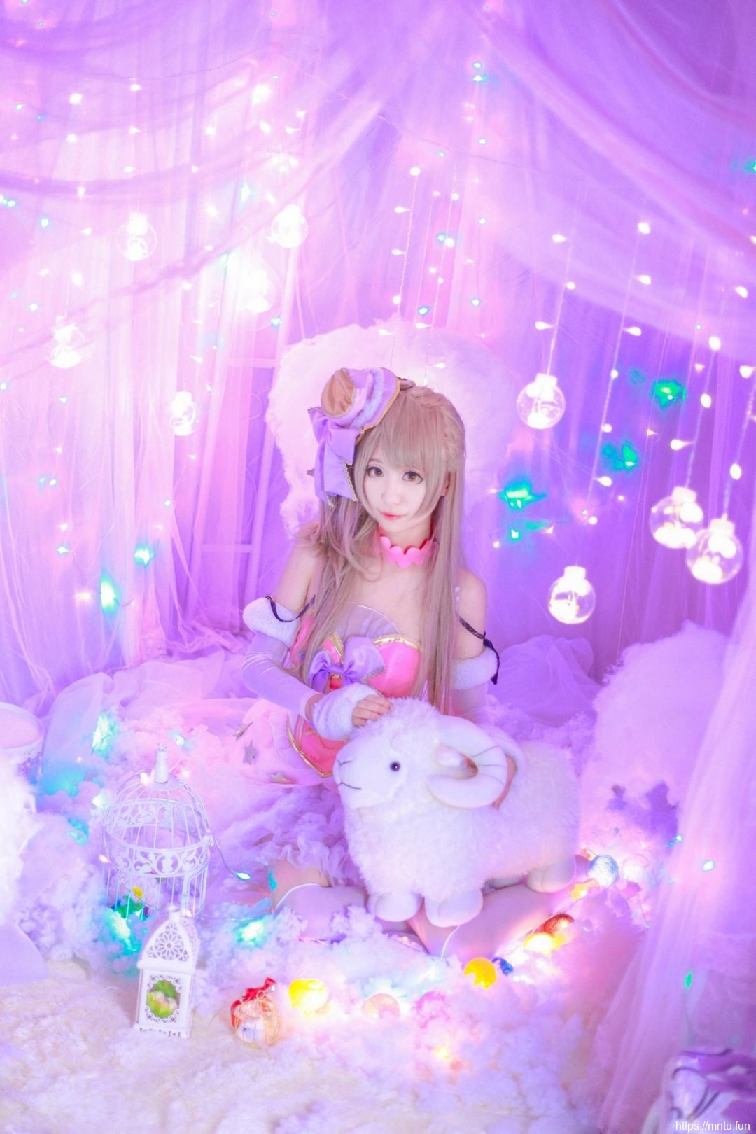 大眼萌妹子cosplay《Love-live》美少女南小鸟