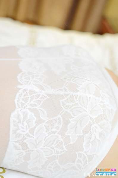 肉丝高跟丝足~写真套图