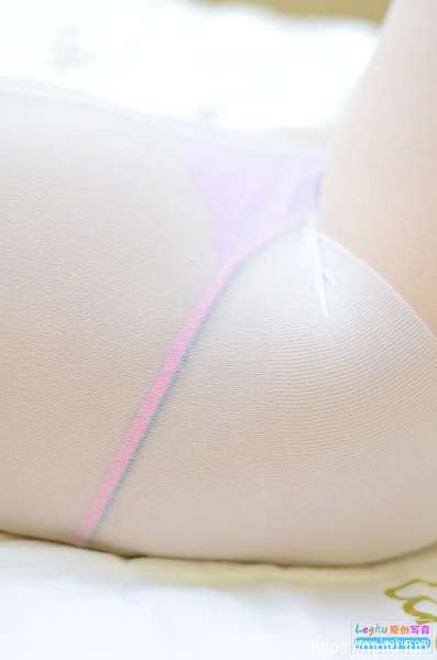 肉丝高跟丝足~写真套图