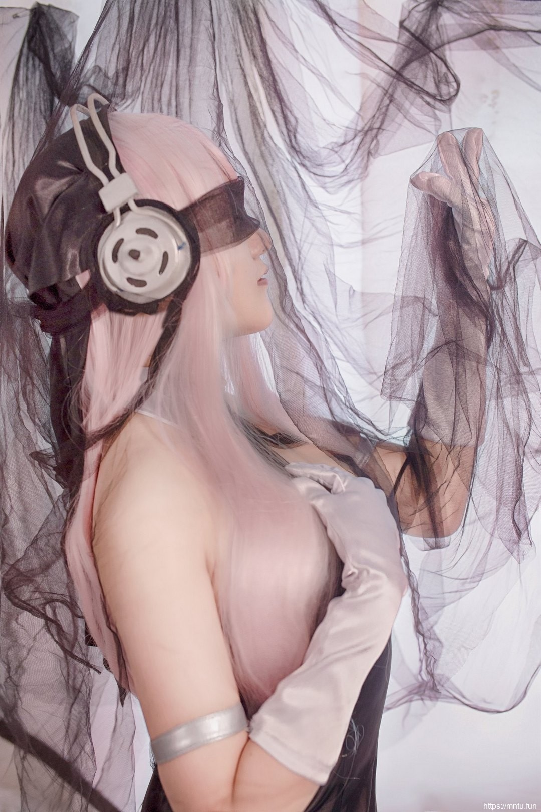 日系美女酥胸美腿cosplay修女超级索尼子