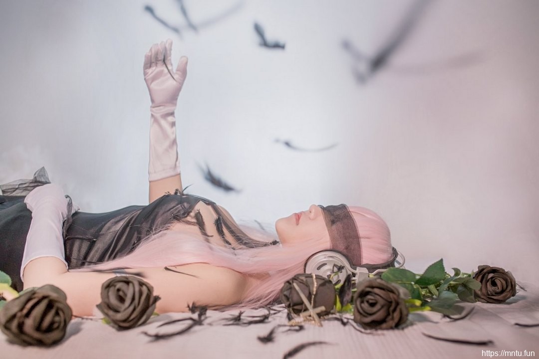 日系美女酥胸美腿cosplay修女超级索尼子