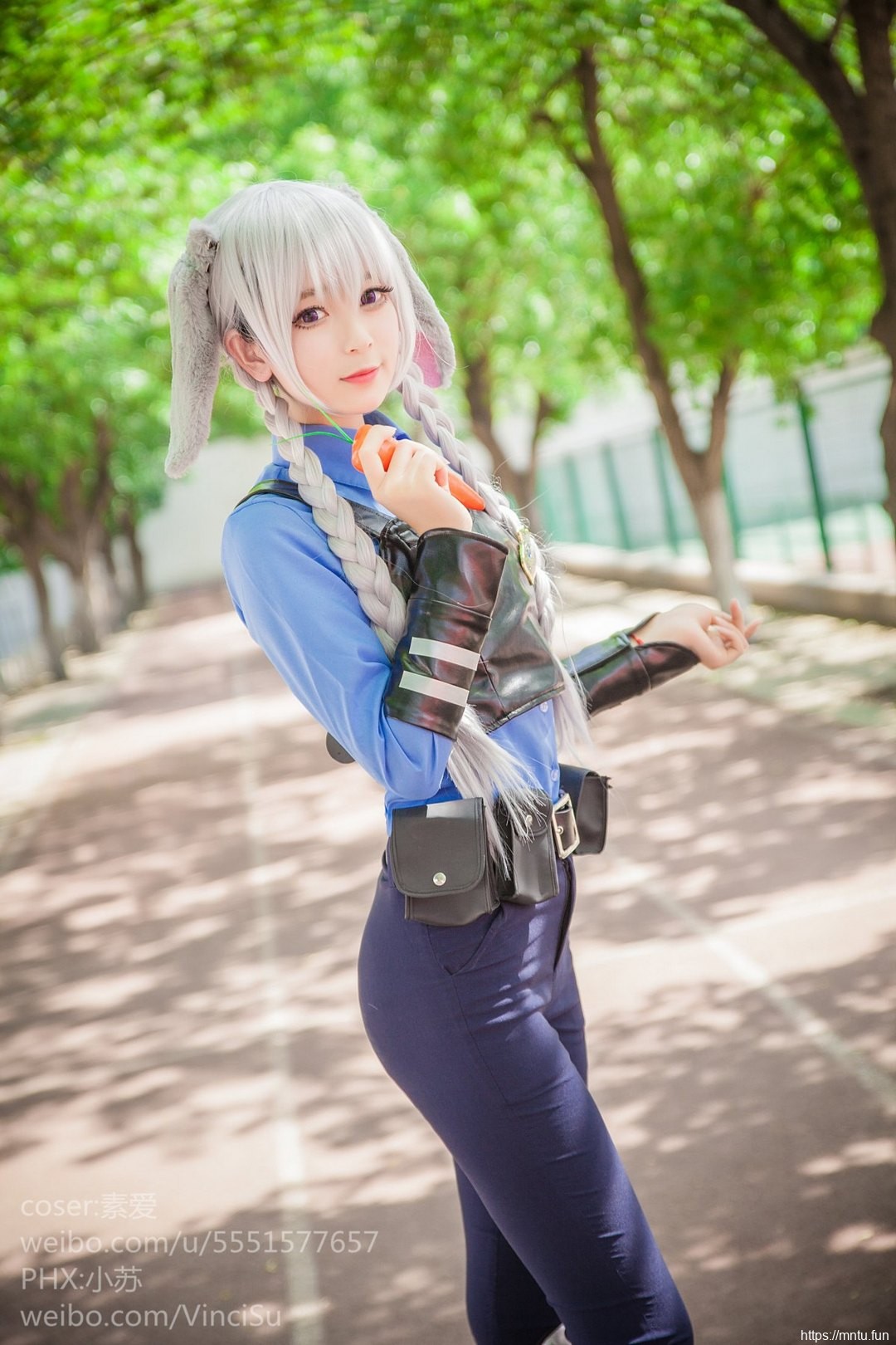 御姐素爱cosplay《疯狂动物城》美女警察朱迪