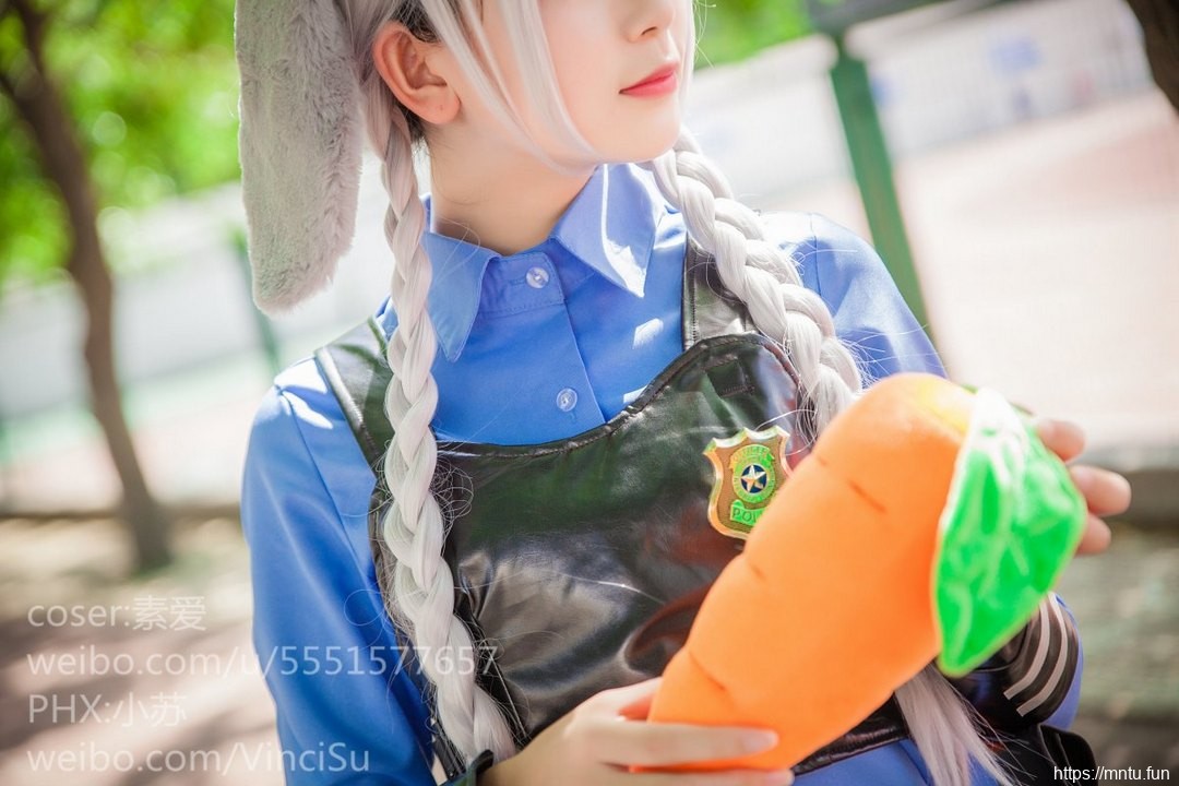 御姐素爱cosplay《疯狂动物城》美女警察朱迪
