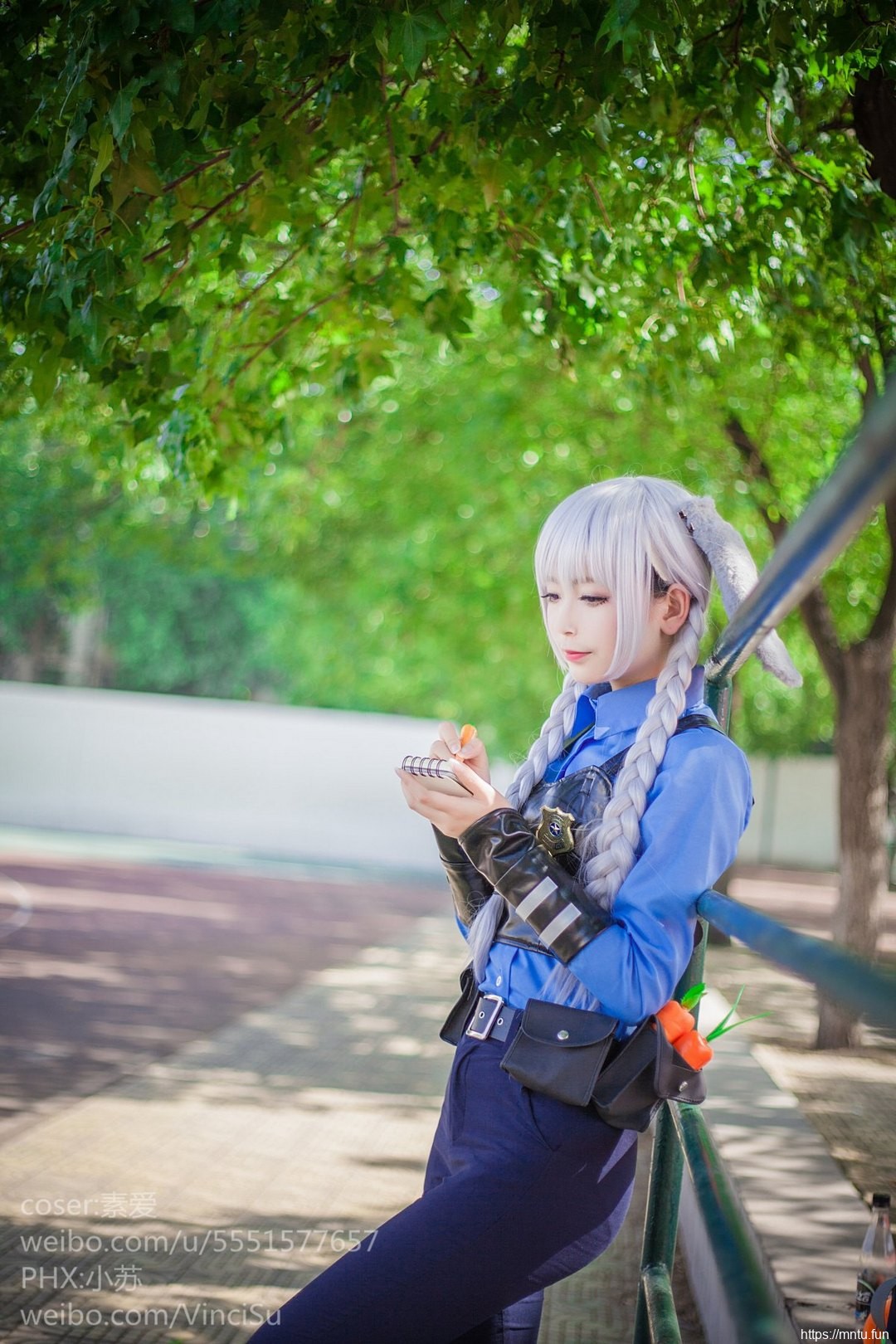 御姐素爱cosplay《疯狂动物城》美女警察朱迪