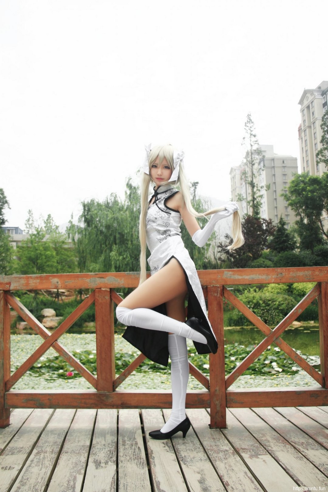 旗袍美女Ais美切尔白丝美腿cosplay春日野穹