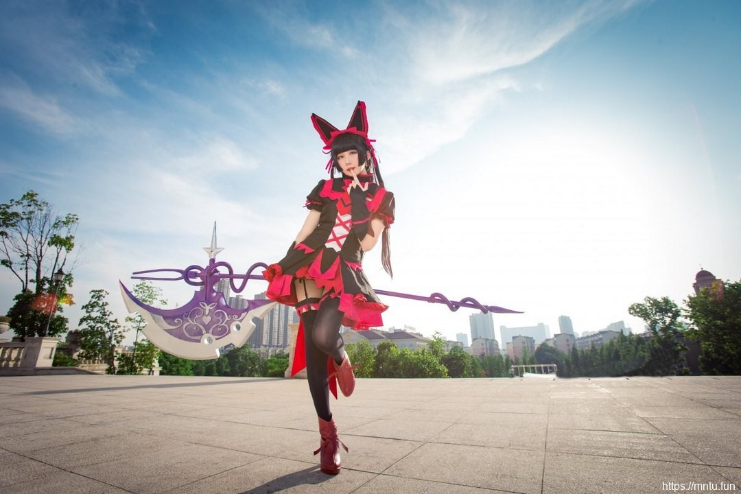 黑丝美女歌德神官服cosplay萝莉·麦丘利