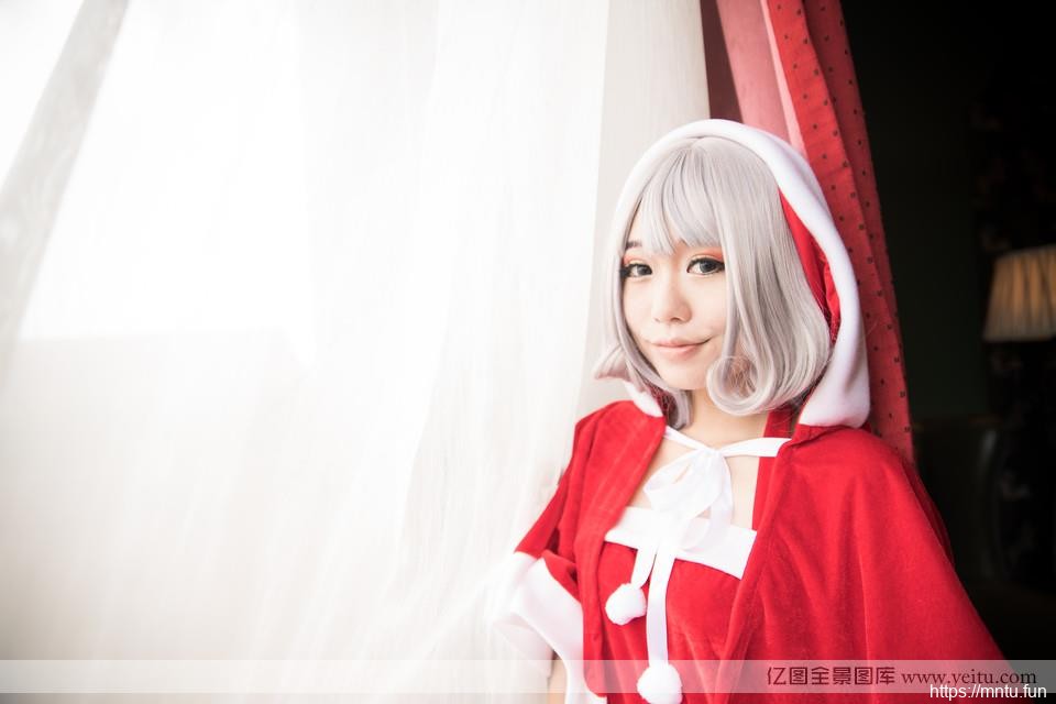 圣诞节清纯可爱美眉cosplay庆贺