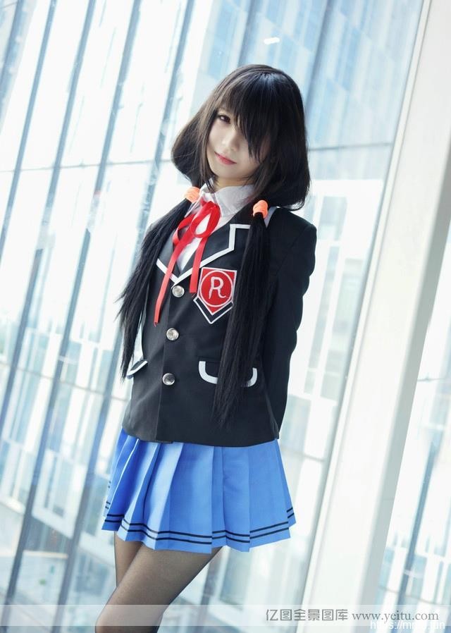 萝莉美女着校服cosplay制服诱惑