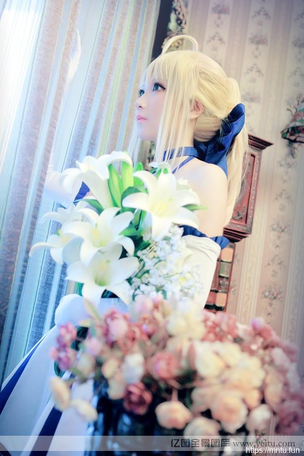 白皙大眼萌妹子萝莉唯美cosplay