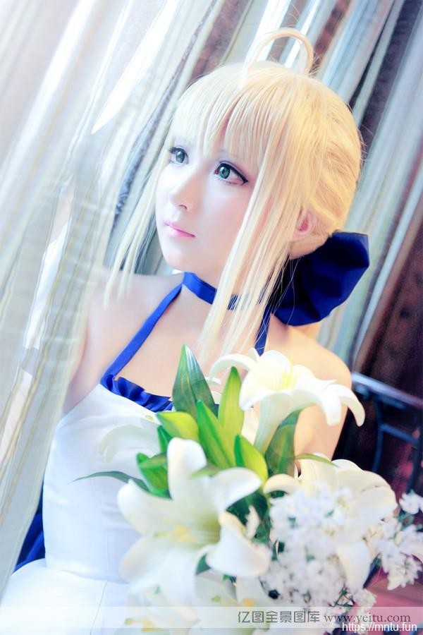 白皙大眼萌妹子萝莉唯美cosplay