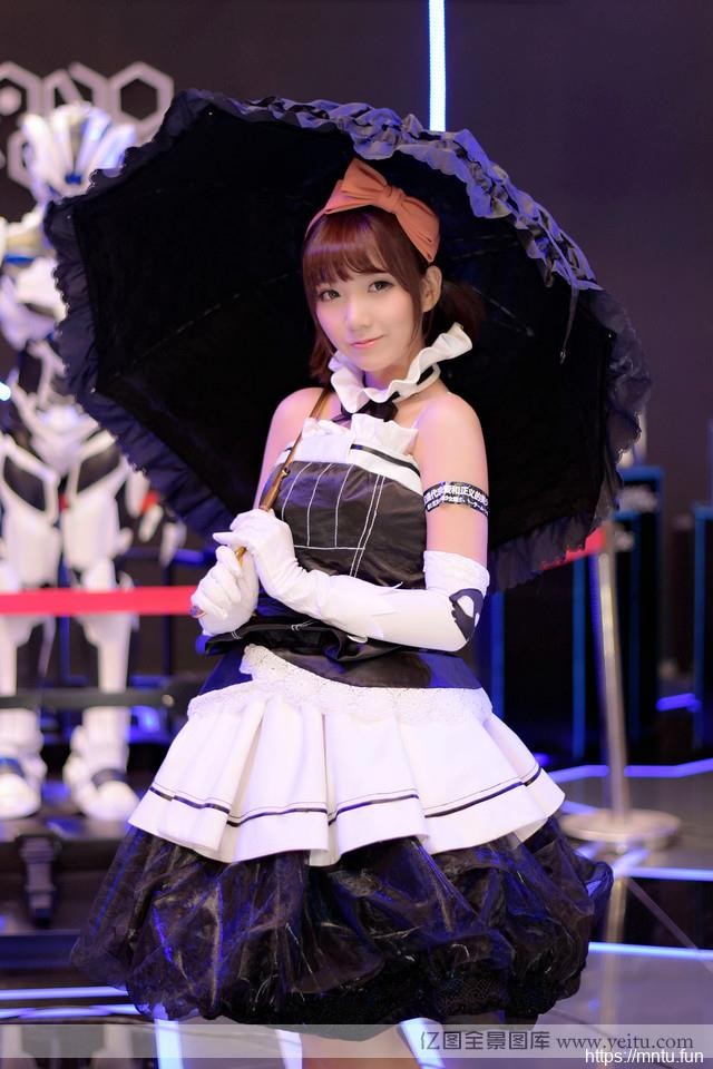 动漫展里的可爱妹子聚合欣赏