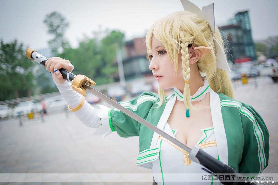 动漫展上的可爱美女妹子COSPLAY