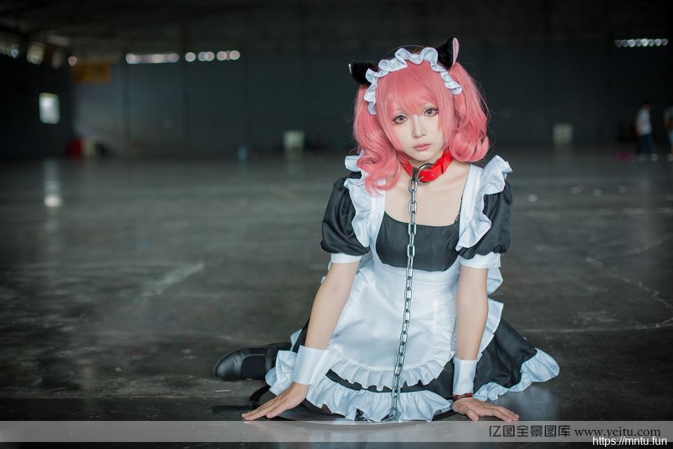 动漫展上的可爱美女妹子COSPLAY