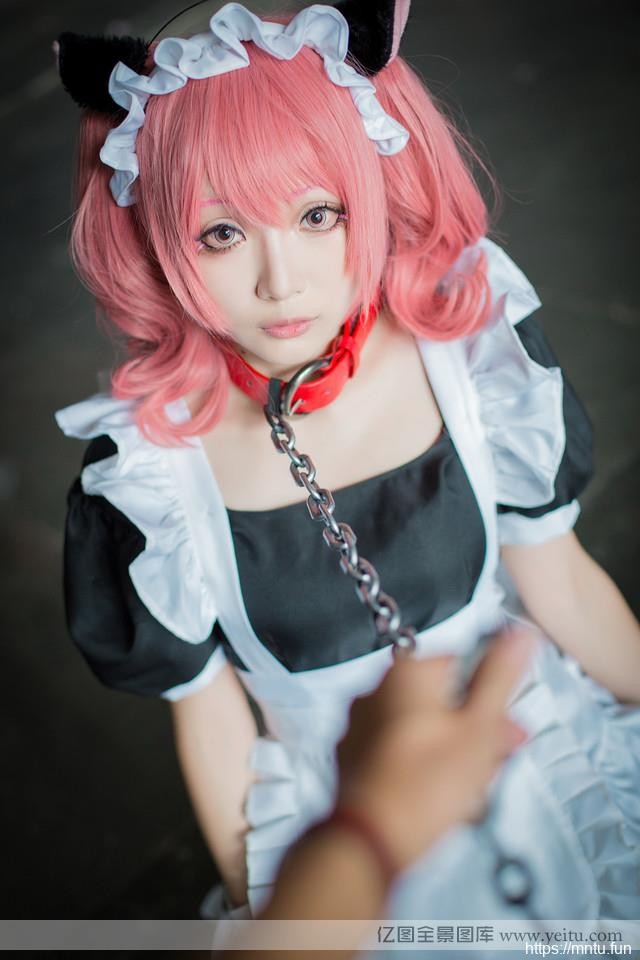 动漫展上的可爱美女妹子COSPLAY
